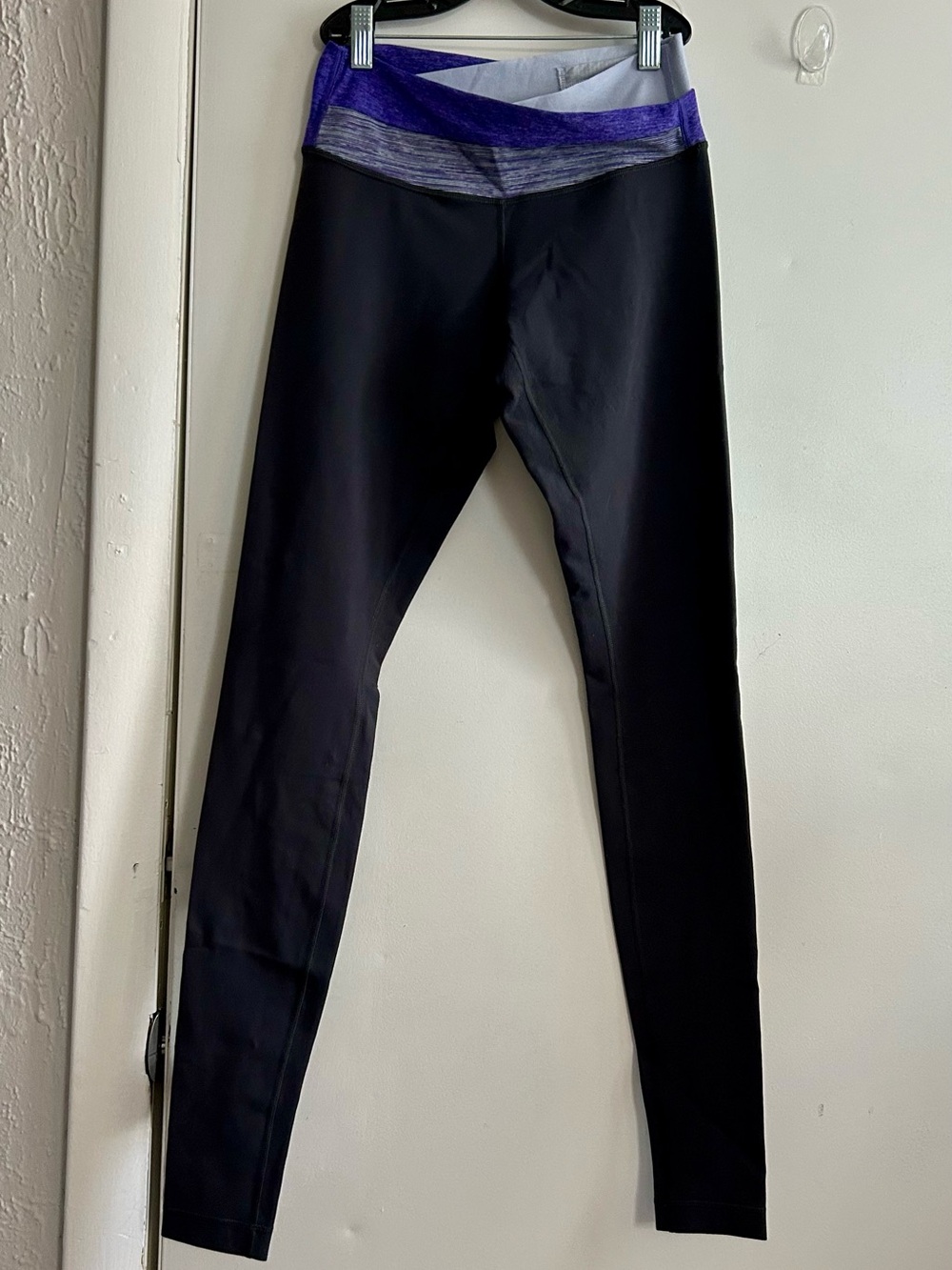 lululemon athletica Black Leggings with Purple Heather Waistband
